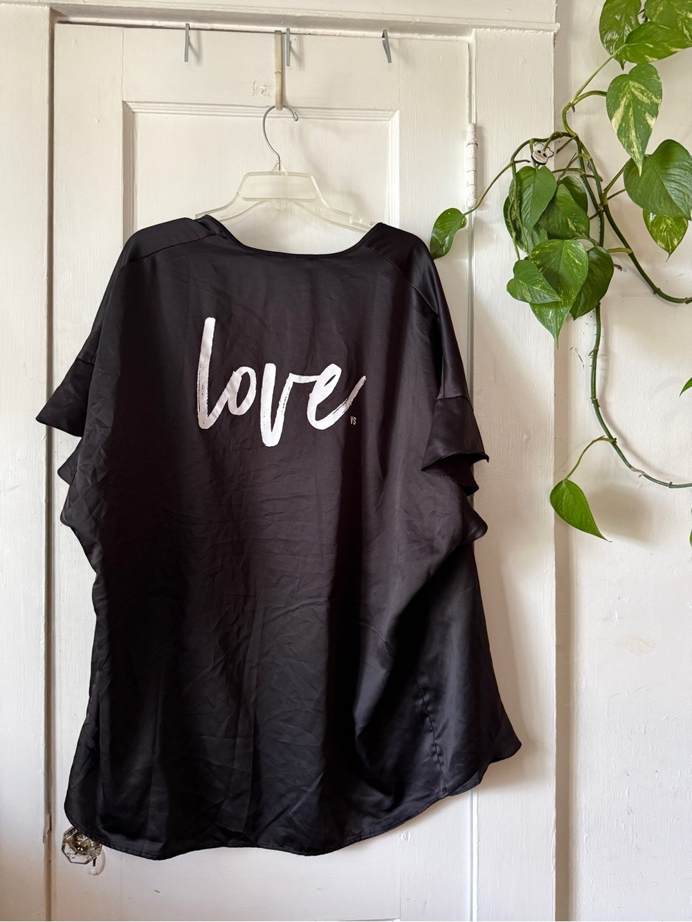 Love Victoria’s Secret Graphic Black Women's robe